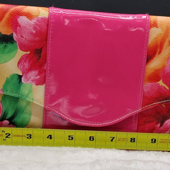 Charming Charlie Floral Wristlet Clutch – Pink Patent Accent – Bold Statement - Picture 9 of 12